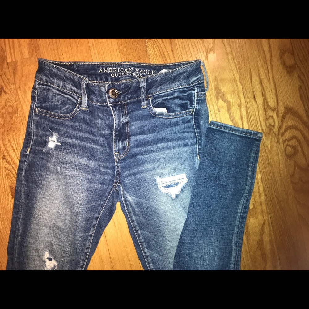 American Eagle High Rise Ripped Jeans - Picture 2 of 6